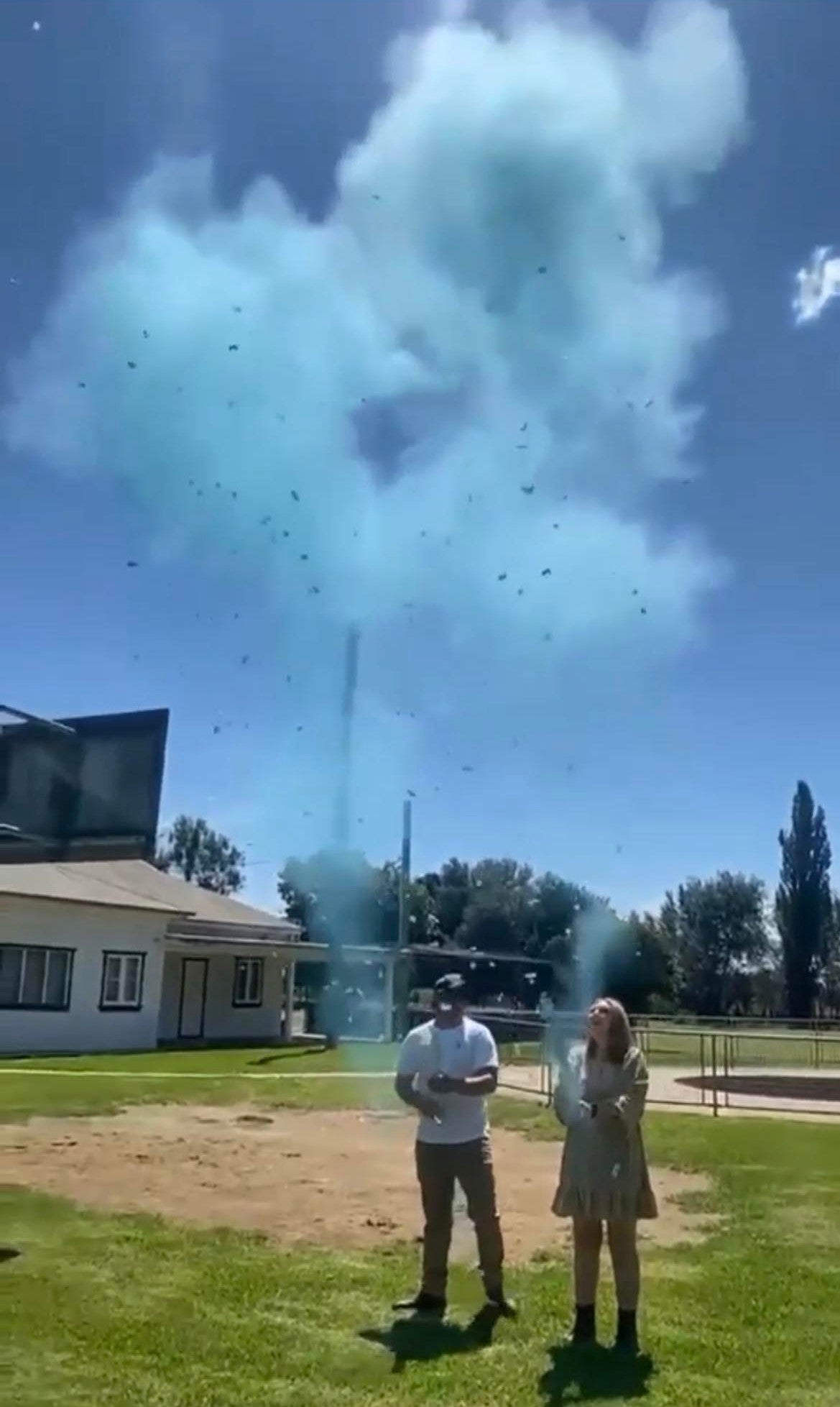 confetti cannon gender reveal confetti cannon confetti cannon Australia confetti cannon handheld handheld confetti cannon Sydney Confetti cannon gender reveal confetti pink gender reveal cannon blue gender reveal cannon baby shower gender reveal party Powder cannon holi powder cannon gender reveal cannon gender reveal powder cannon Australia gender reveal powder cannon