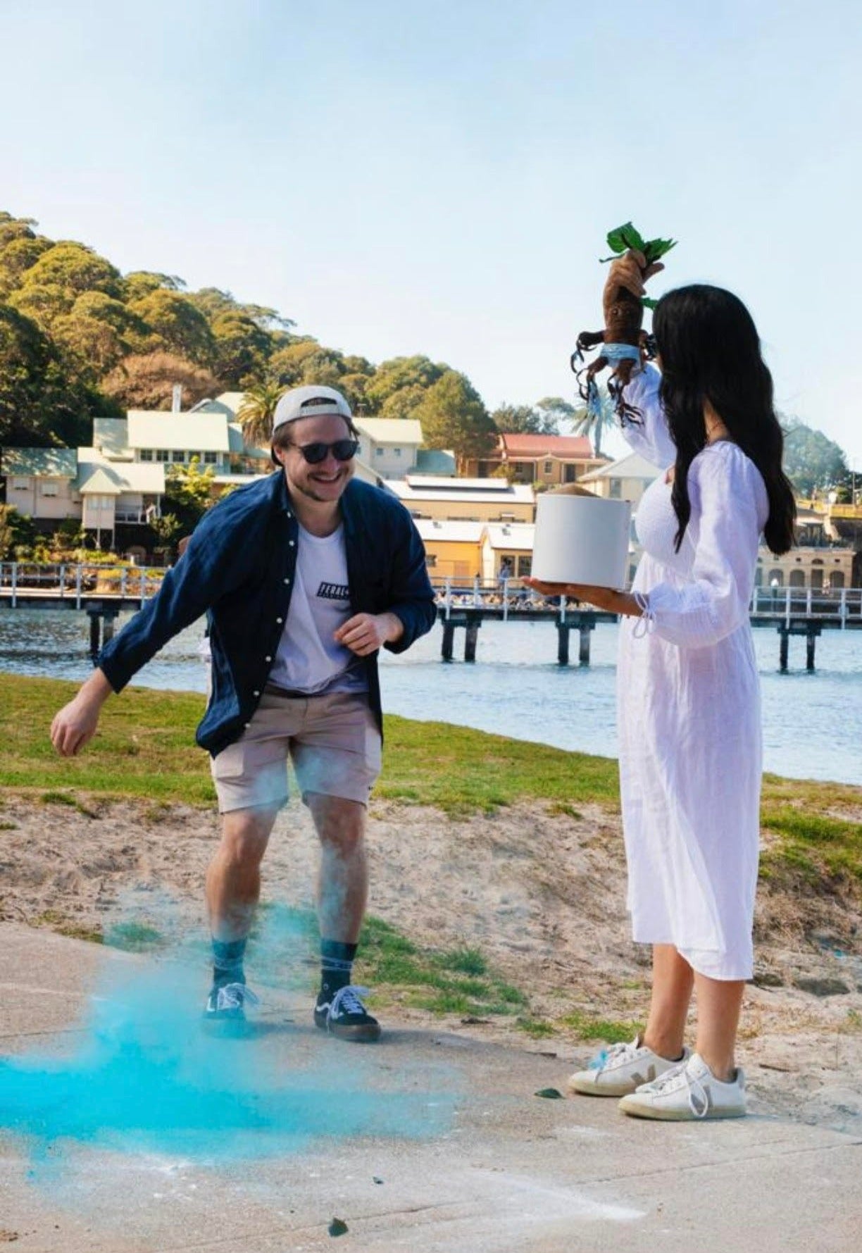 Golden Wizard Gender Reveal Ball – Pink or Blue Powder Explosion – Unique Novelty Reveal Idea