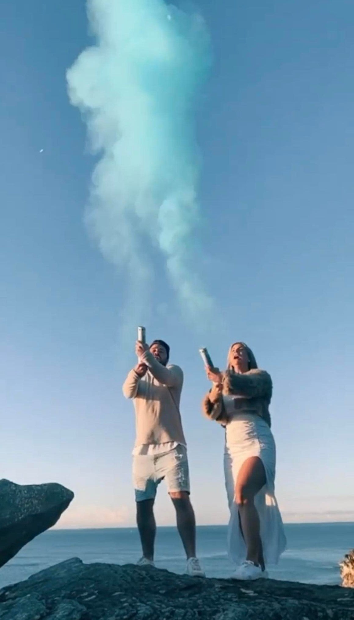 Powder cannon holi powder cannon gender reveal cannon gender reveal powder cannon Australia gender reveal powder cannon Sydney smoke cannon gender reveal smoke cannon pink powder cannon blue powder cannon powder popper smoke popper gender reveal popper baby shower handheld cannon